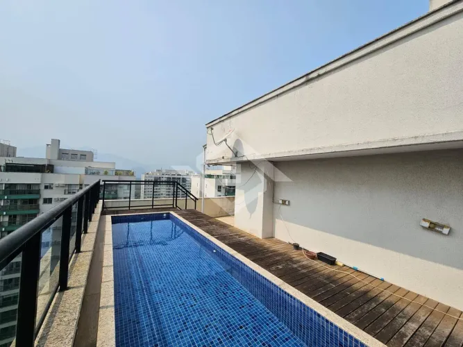 Cobertura Linear no Majestic: 4 Suítes, Piscina com Vista Pedra da Gávea