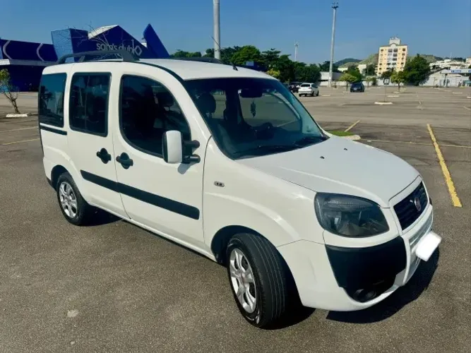 Fiat Doblo Essence 1.8 Flex 16V 5P 2021