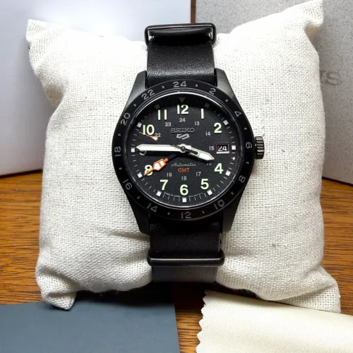 Relógio Seiko 5 Sports Field GMT SSK025 NOVO ORIGINAL