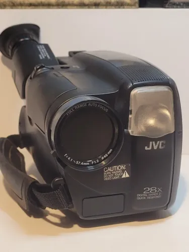 Filmadora JVC GR-AX910U VHS-C Vintage Funcional Com Carregador