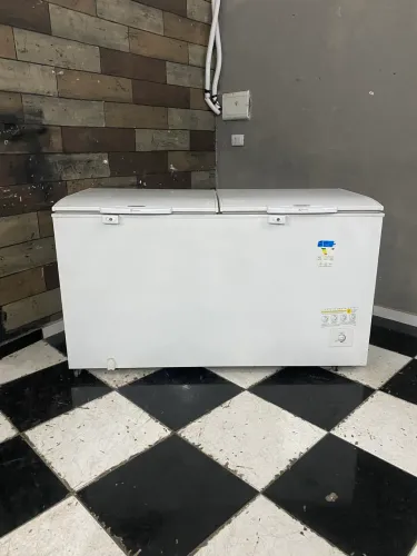 Vendo lindo freezer Electrolux 02 porta 220 volts 513 litros original e funcionando