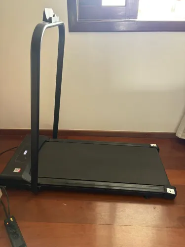 Esteira Ergométrica Slim com Som Bluetooth e Controle Remoto - Bairro Castelo