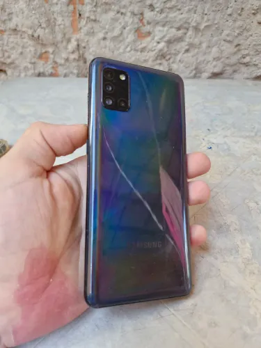 SAMSUNG A31 128GB 4GB RAM