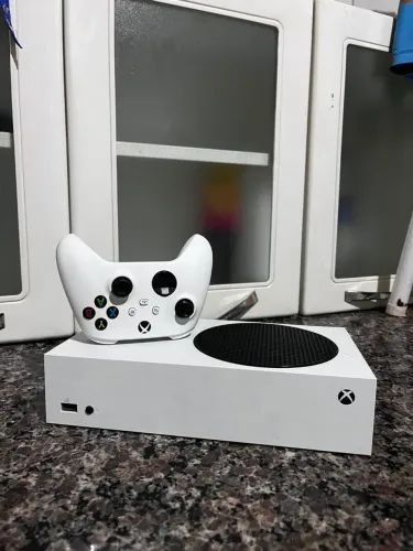Xbox série s semi novo
