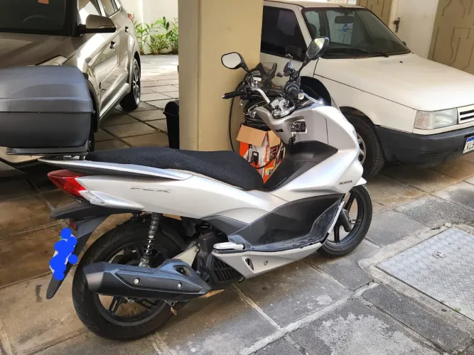 Moto com baixa kilometragem 