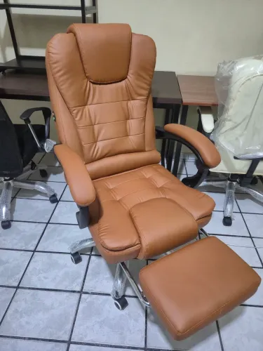 Cadeira presidente com apoio pra pé e ponto massagem