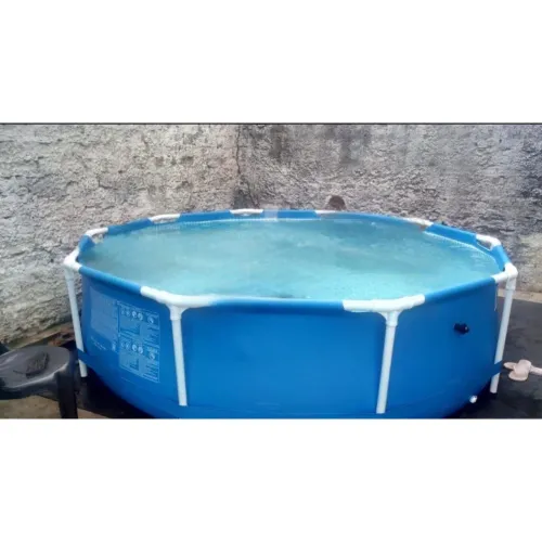 Vendo piscina de 6000 litros 3x3 em perfeito estado e filtro vai de brinde