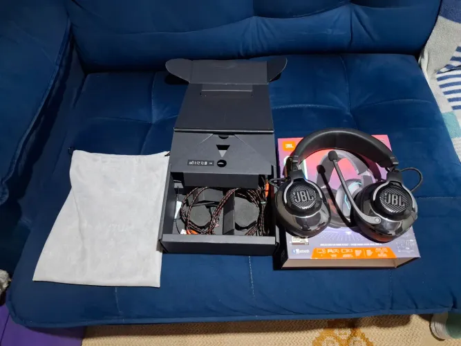 Headset jbl quantum 910 semi novo