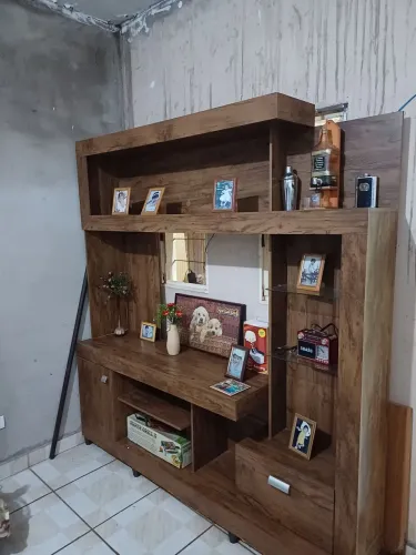 Vendo Estante de Madeira