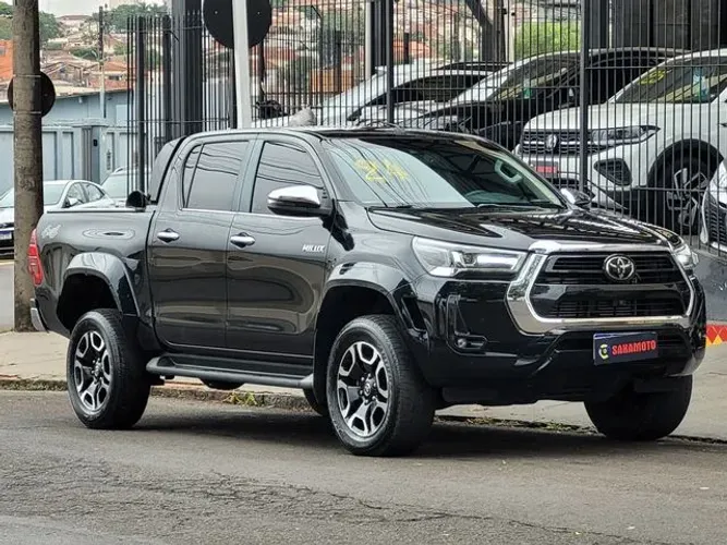 Toyota Hilux CD SRX 4X4 2.8 TDI 16V Diesel Aut. 2024