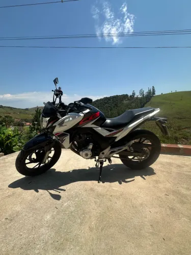 Cb twister 2019 Branca