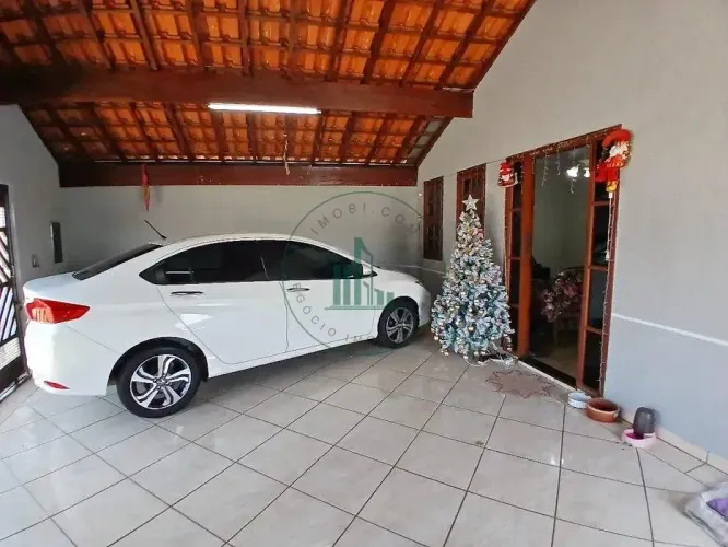 Casa 3 Dorms à Venda no Conjunto Habitacional Água Branca