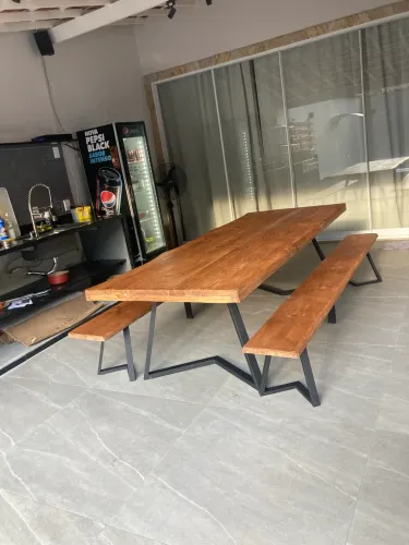 Mesa rústica 