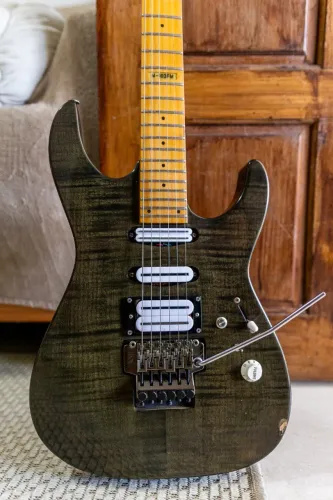 Guitarra LTD M-103FM Vários Upgrades