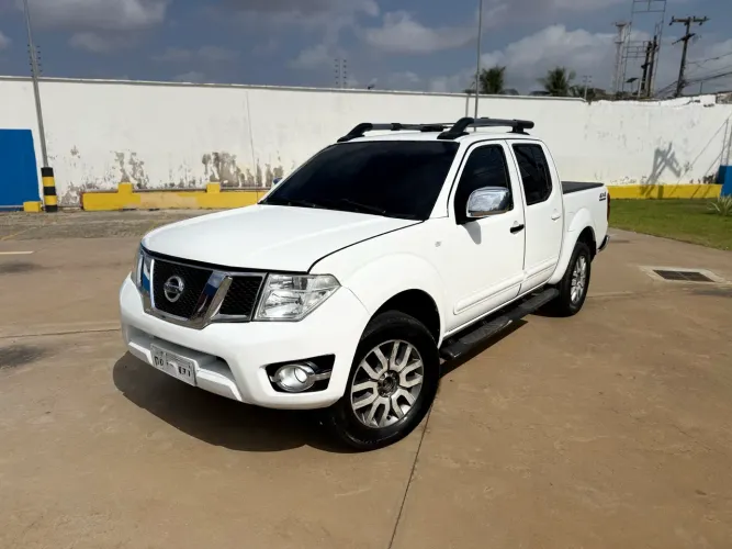 Nissan Frontier SL CD 4X4 2.5tb Diesel AUT 2014