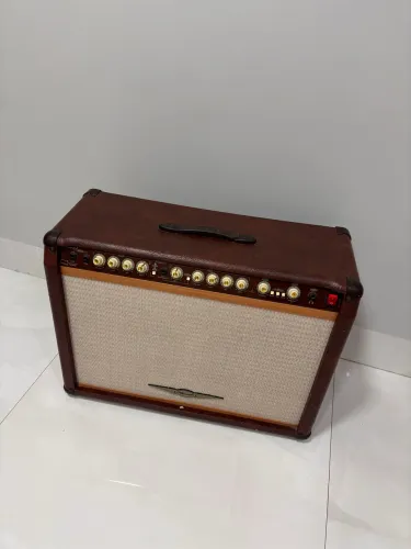 Cubo de guitarra / Caixa de Som oneal 1202
