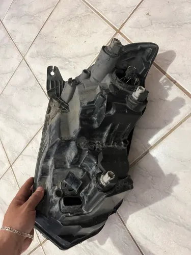 Vende-se esse farol de gol/ vouyoage g8