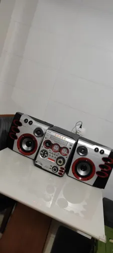 Som Philips M589