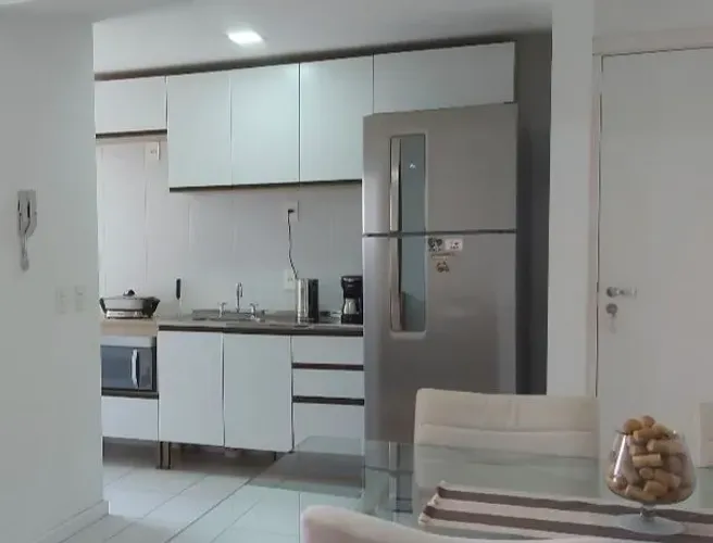 Vendo armários + balcões de cozinha, comprados em ago/2023, pouco uso.
