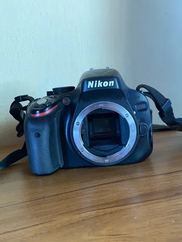 Nikon D5100