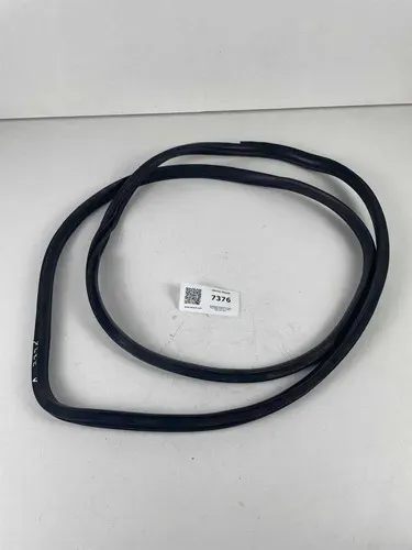 Guarnição Borracha Porta Dianteira Direita Hyunda Hb20 13/18 Preto