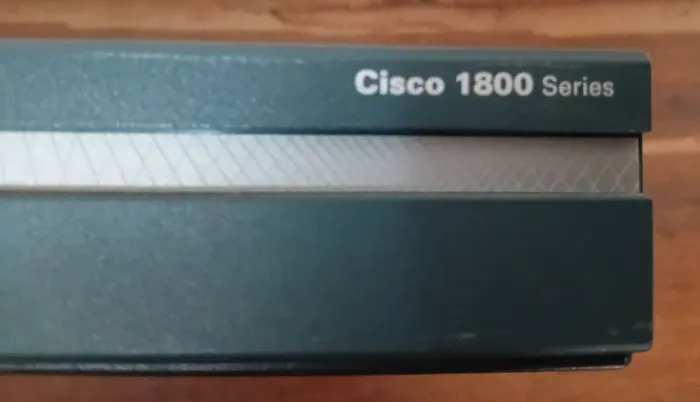 Roteador Cisco 1841