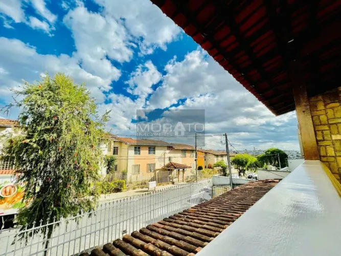 Casa 3 Quartos Bairro Camargos
