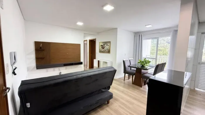 Apartamento com 2 quartos para alugar por R$ 2500.00, 66.00 m2 - VILA NOVA - JARAGUA DO SU