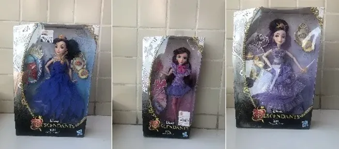 Coleção Bonecas Descendentes - Na caixa Lacrada