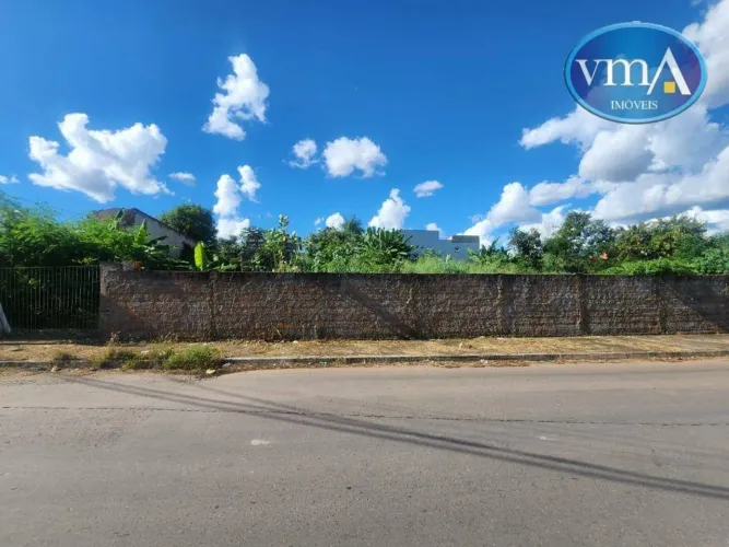 Vendo 5 Terrenos, 1.800 m2, Bairro Dom Bosco, Cuiabá-MT.