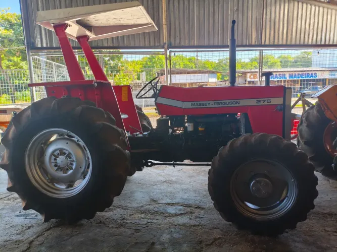 Trator Massey Ferguson 275 4x4 1985