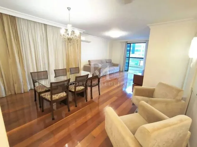 Apartamento com 4 quartos à venda no Centro de Florianópolis