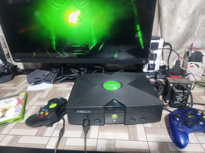 Vendo XBOX CLASSIC necessita se reinstalar o sistema