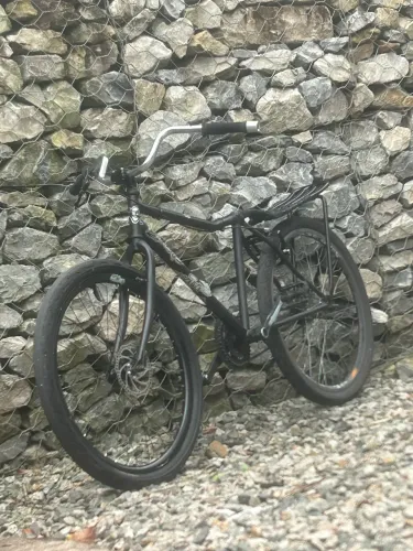 Bike montadinha preta aro26 nenhum detalhe
