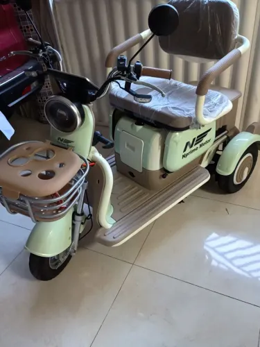 TRICICLO ELÉTRICO NPPRIME MOTOR - NOVO / MUITO BEM CONSERVADO