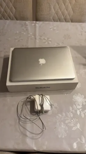 MAC BOOK PRO USADO