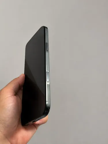 iPhone 16 Pro Max 256gb - saúde da bateria 96% - todo original