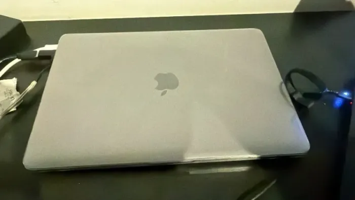 MACBOOK PRO 14.1 COREL I5 8G SSD256