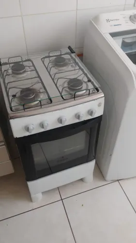 Fogão e sofá preço simbólico