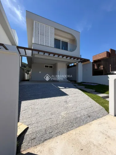 CASA 3 DORM - VILLA PAMPLONA