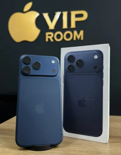 iPhone 17 Pro Max 256gb azul semi novo na garantia até fevereiro 2027