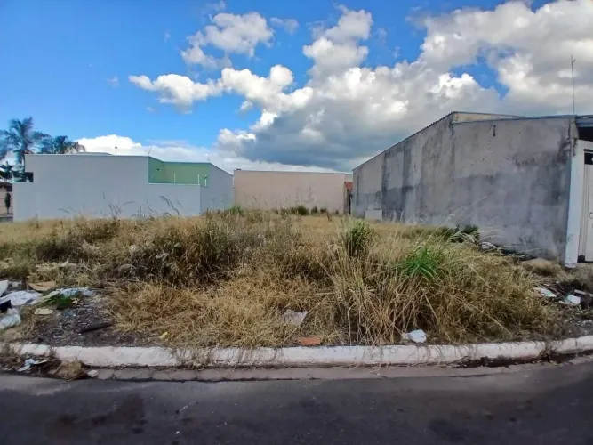 Lote de terreno à venda com 264 m²  Na cidade de Conchal