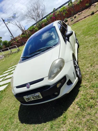 Fiat Punto Blackmotion Dual. 1.8 Flex 16V 5P 2014