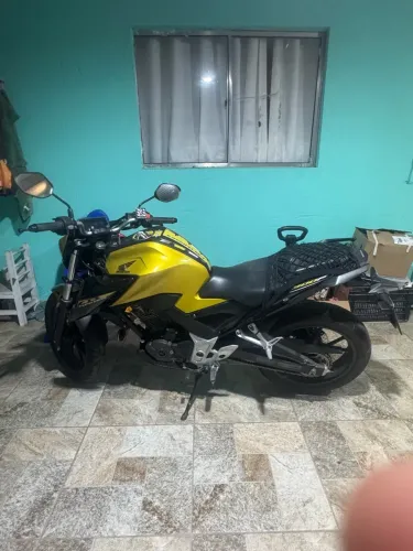 Aceito troca por carro menor valor é uma volta pequena
