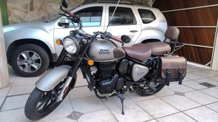 Royal enfield classic 350 equipada e toda revisada
