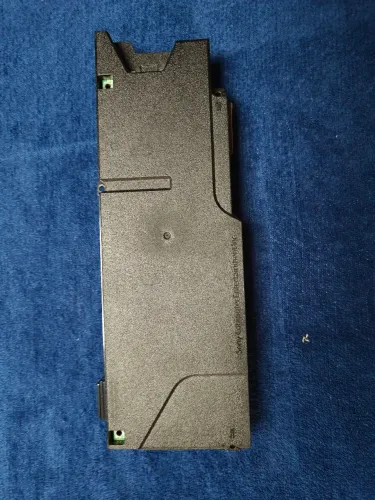 Fonte PS4 FAT original retirado.