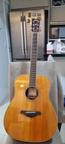 Vende-se Violão Yamaha 