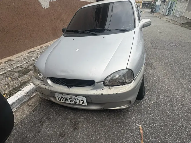 Chevrolet Corsa Sedan Super Milenium 1.0 MPFI 16V 2001