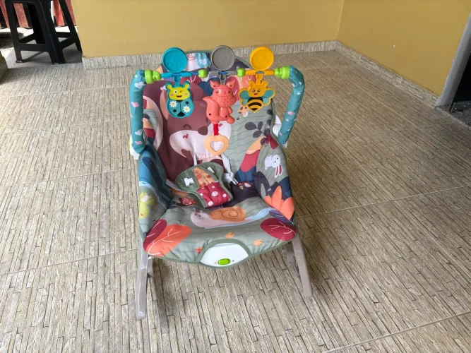 Cadeirinha barata pra vender hj