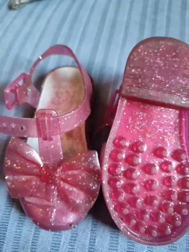 Sandália infantil rosa